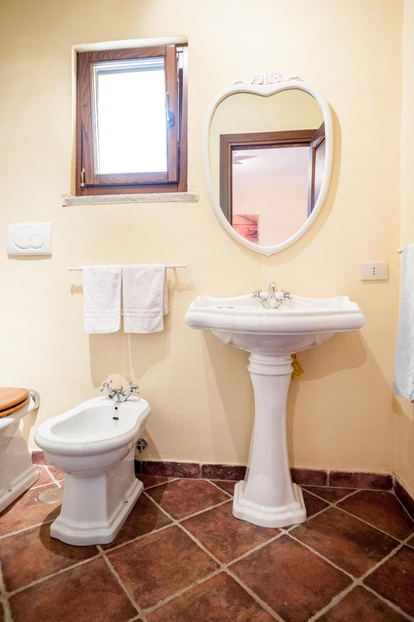 Casale Fedele Family Relax B&B Vicino Al Borgo Рончильоне Экстерьер фото